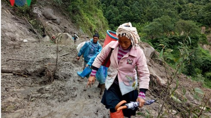 Communes in Lai Chau isolated by landslides, heavy downpours in Lao Cai