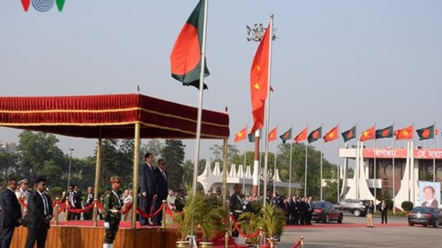 President Quang arrives in Dhaka for State visit to Bangladesh
