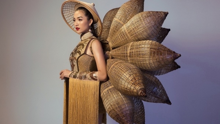 16 eye-popping costumes from Miss Universe 2016