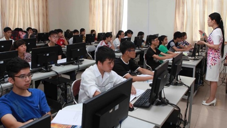 Many lecturers in Vietnam not qualified