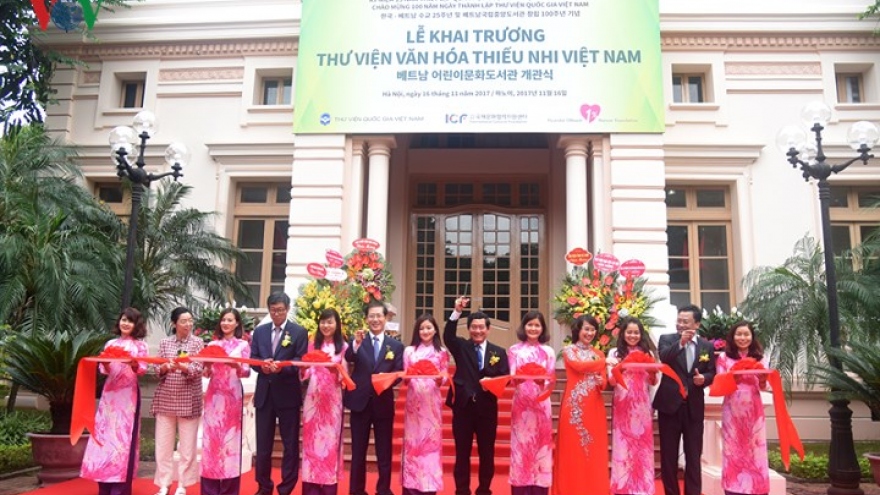 Cultural library for Vietnamese children opens in Hanoi