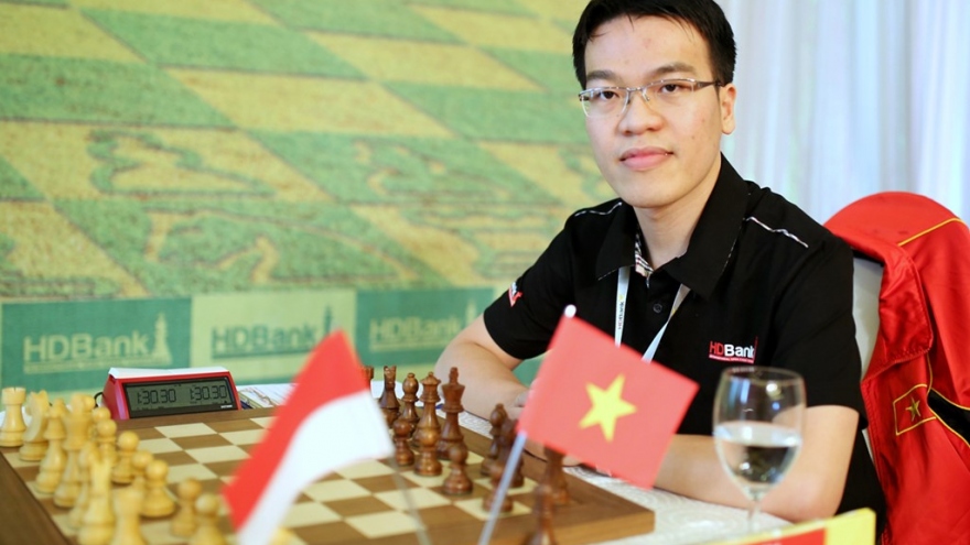 Quang Liem defends chess HDBank Cup crown
