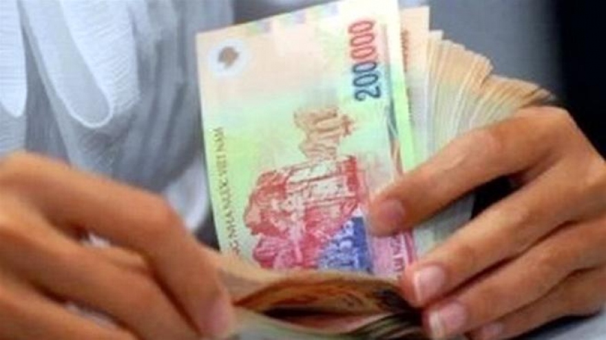  Vietnam raises minimum wage for public sector