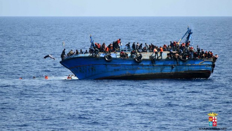 Ten migrants die in sinking boat off Libya: Italian coastguard