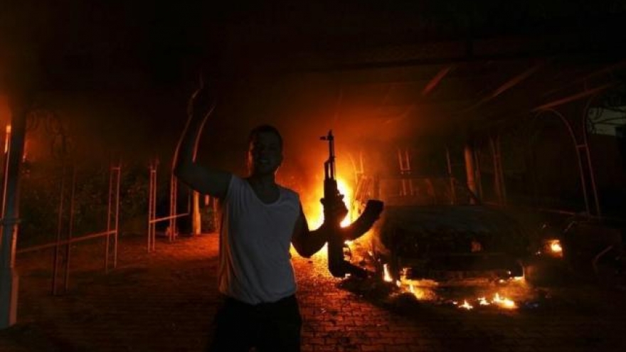 At least 14 dead in clashes between army and Islamists in Libya's Benghazi