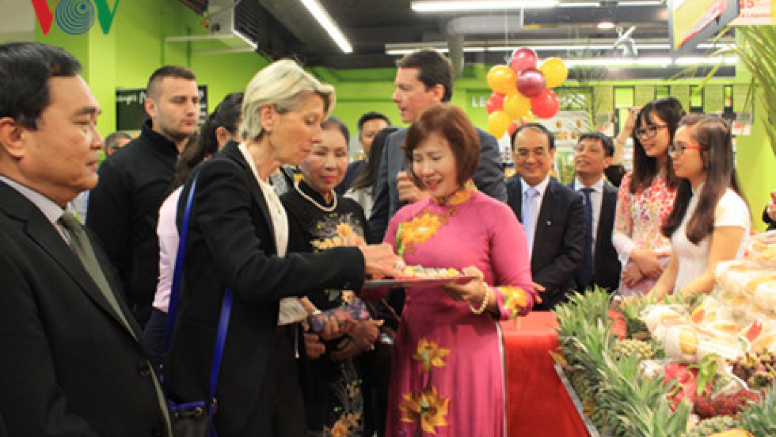 Casino touts Vietnamese food fare in France