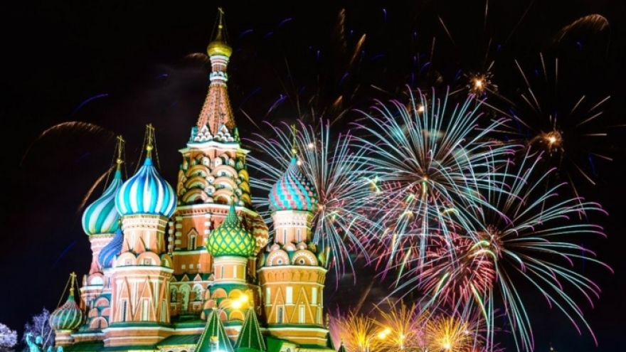 People throughout the world welcome in 2019