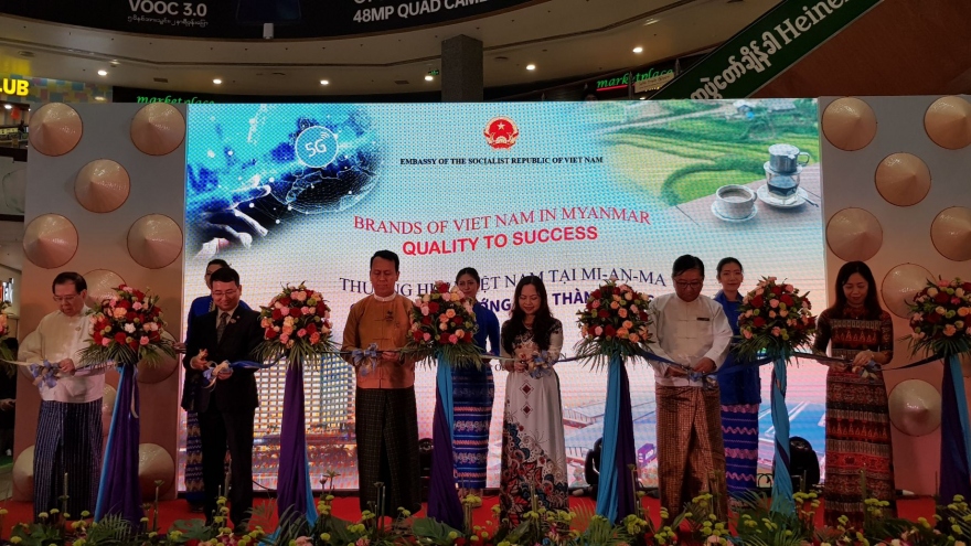 Vietnamese trade fair gives platform to local products in Myanmar