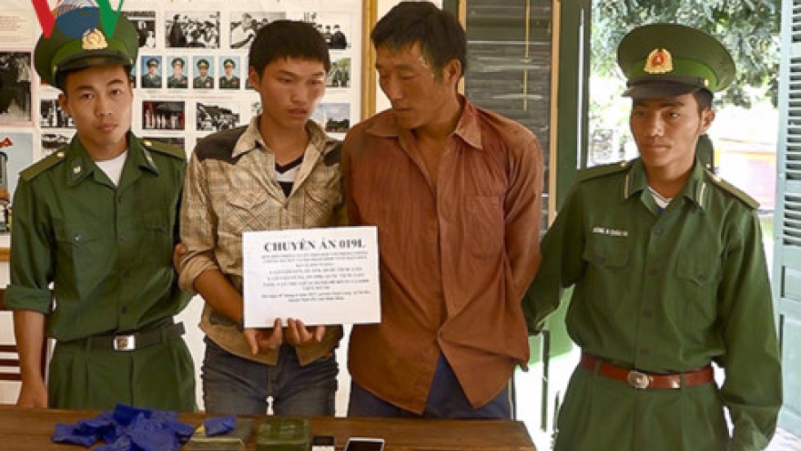 Border guards bust Vietnam bound smuggling ring