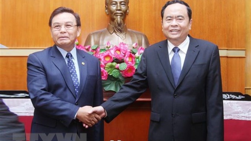 Vietnam, Laos foster cooperation in front work