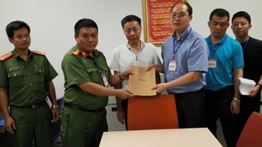 Hanoi police hand over wanted Chinese to Chinese police