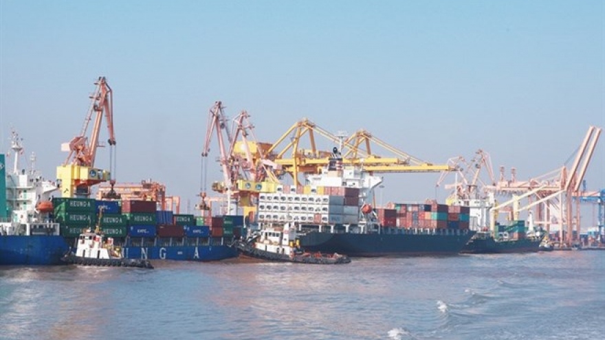 Maritime cargo shipping sees positive growth in first half of 2018
