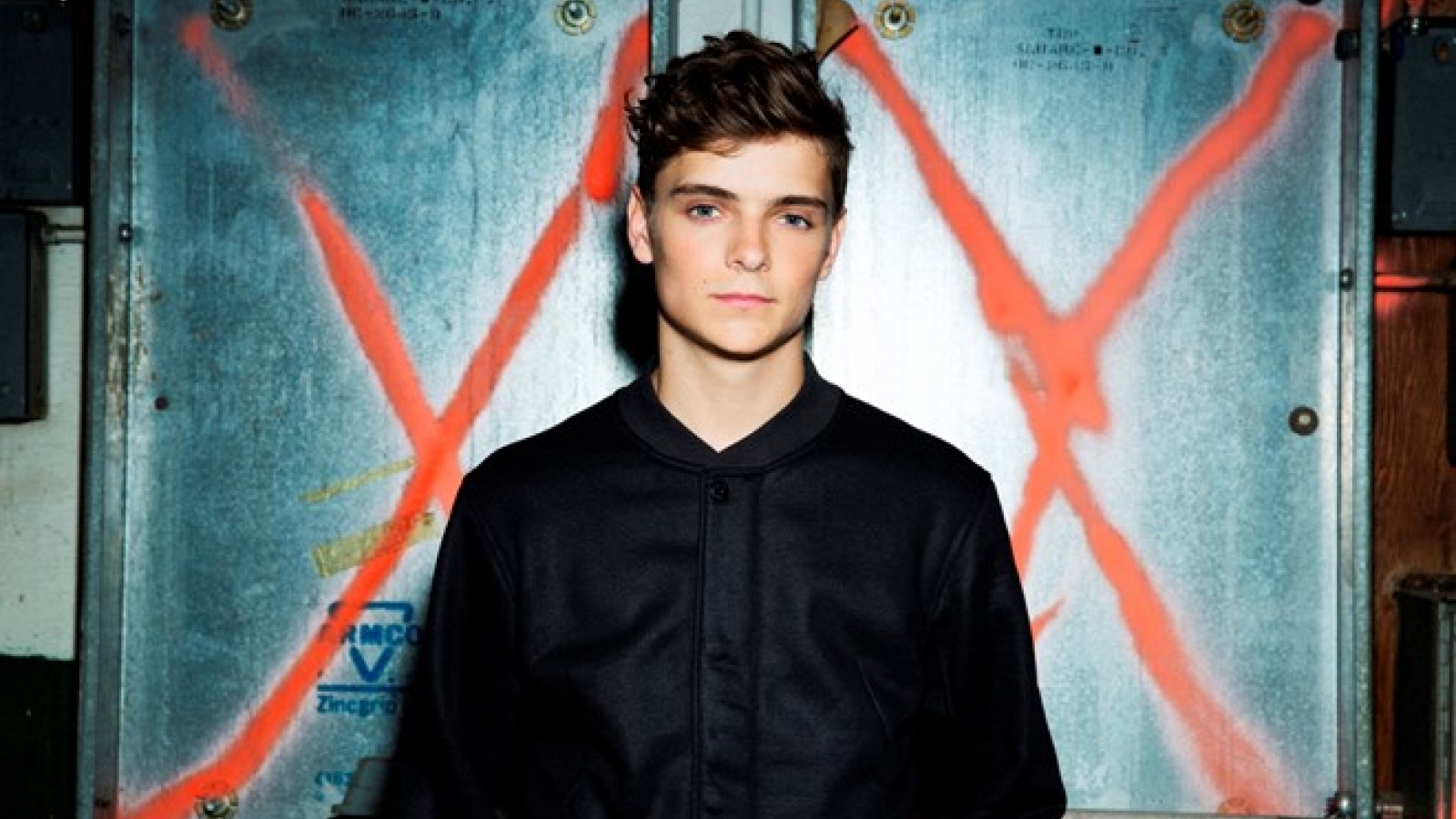 World famous DJ will bring hot EDM to Vietnam