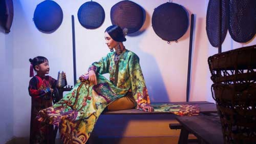 Vietnamese Ao Dai featured in Japan