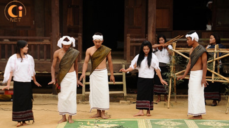 Chu-ru group in the Central Highlands