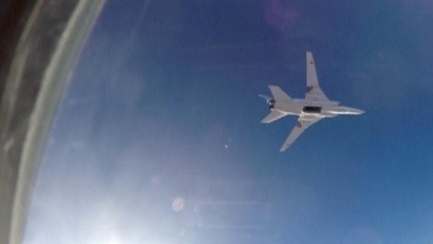 Russia uses Iran as base to bomb Syrian militants for first time