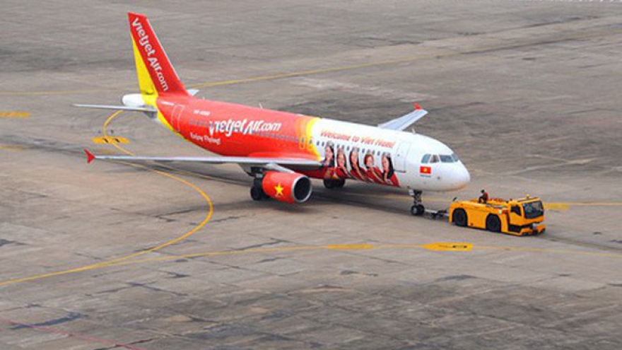 Vietjet becomes major shareholder in airport ground services firm