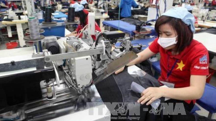 Vietnam enjoys trade surplus of US$2.59 billion this year