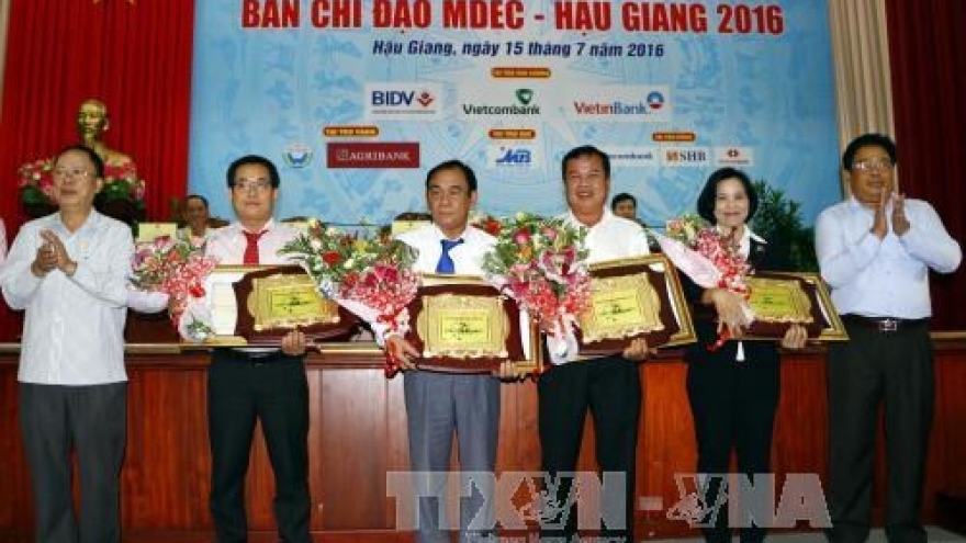 MDEC 2016 raises big fund for social welfare in Mekong Delta