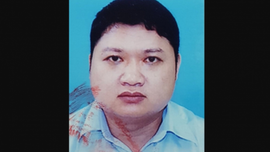 Ex-boss of loss-making Vietnamese firm, allegedly hiding overseas, wanted at home