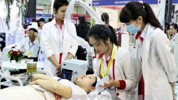 Health industry expo opens to huge crowds