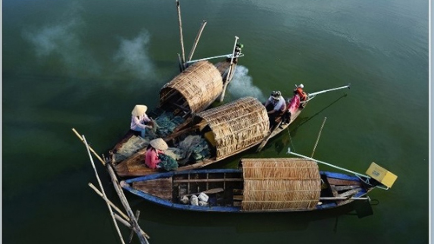 
        30th Mekong Delta Photographic Festival
                              