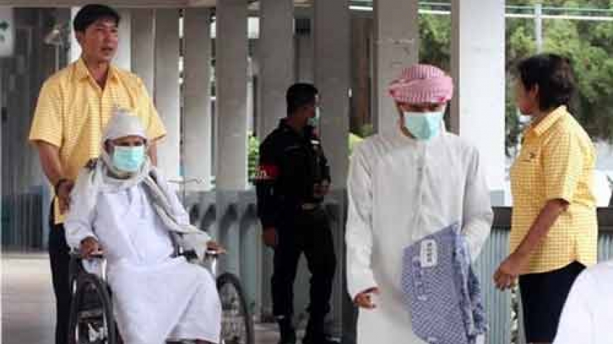 Thailand quarantines 33 in second MERS case