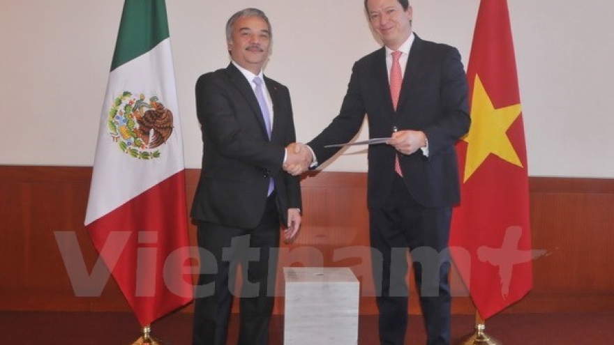 Newly-accredited Vietnamese Ambassador welcomed in Mexico