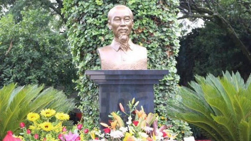 Statue of President Ho Chi Minh inaugurated in Mexico