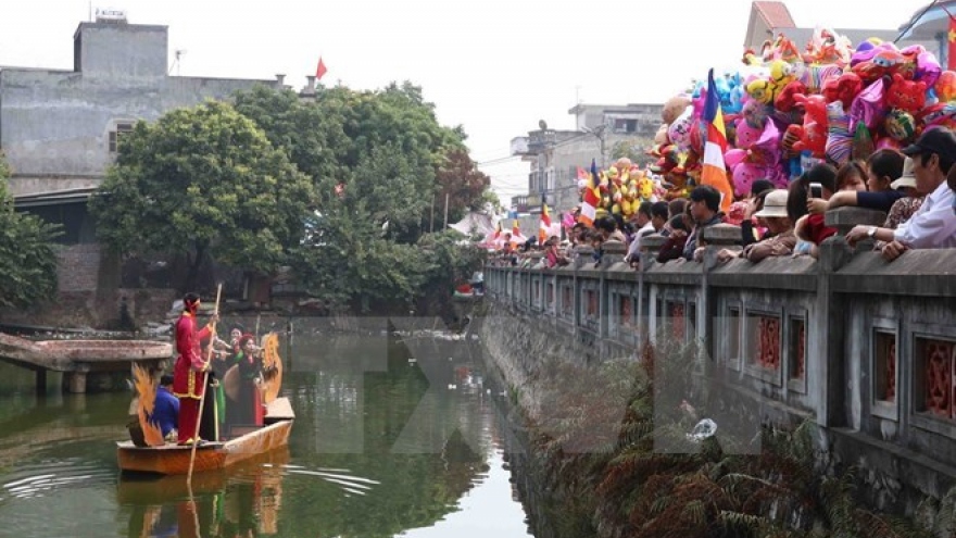 Localities embrace Lunar New Year to lure visitors