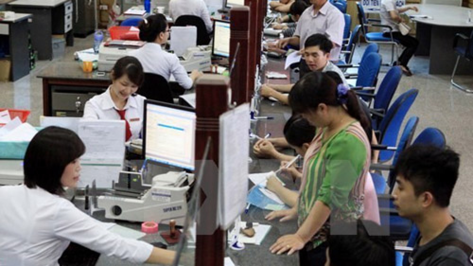 Vietnam determined to accelerate economic restructuring
