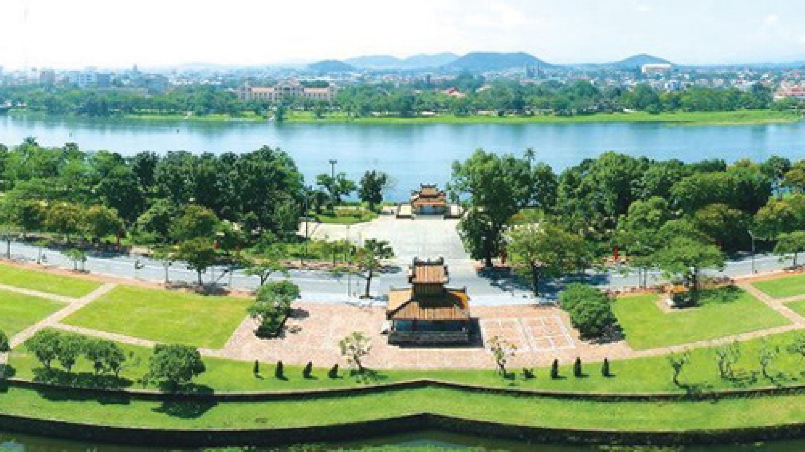 Thua Thien-Hue taps heritage tours this year