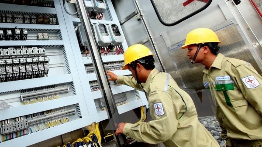 8.7 billion kWh to be transmitted to central, Central Highlands regions
