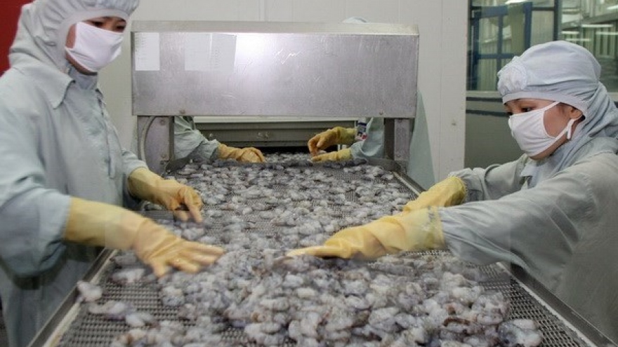 Australia eases shrimp import suspension