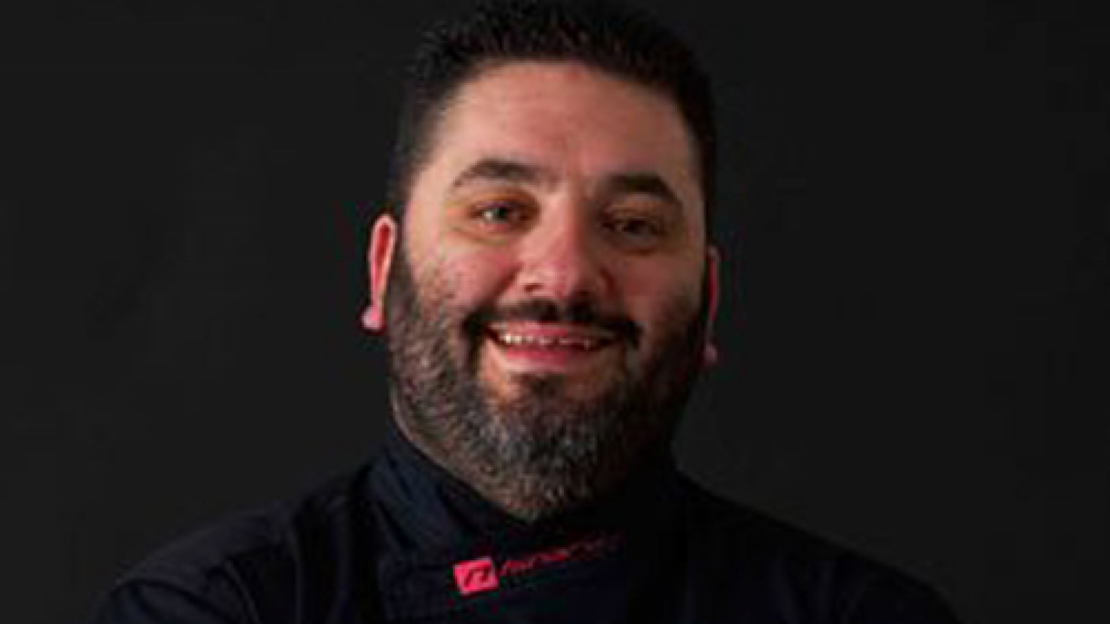 Michelin-star chef prepares signature cuisine at Hôtel Des Arts Saigon