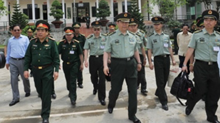 English course for military officers opens