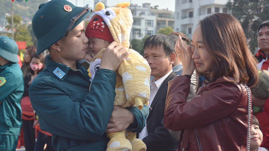 Thousands of youth voluntarily sign up for military service