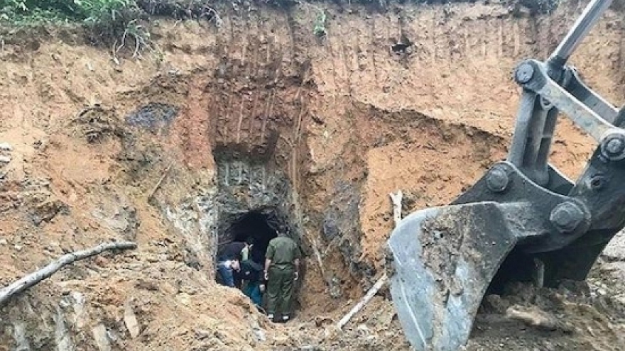Three dead following mine collapse in Nghe An 