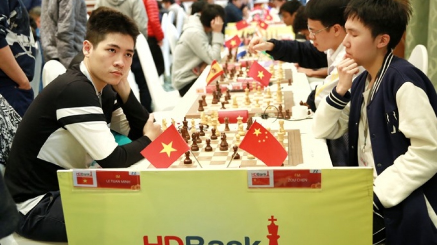 Minh in top three at HDBank chess tournament