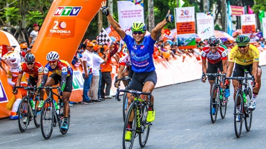 Minh secures sixth win at HCM City Television Cycling