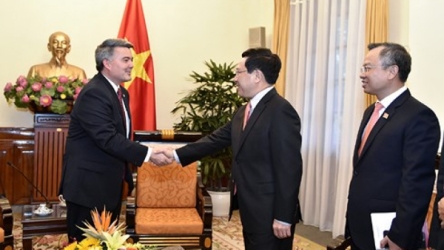 Vietnam wants to strengthen cooperation with US in regional mechanisms