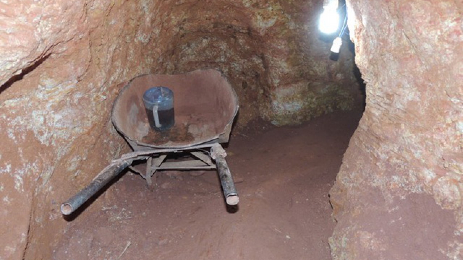Fines of US$22,400 for illegal mining