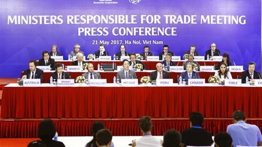 
        APEC ministers advocate free and fair trade
                              