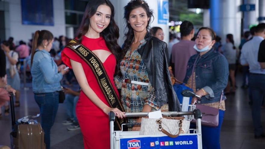 Thi Mo welcomes World Miss Tourism Ambassador 2018 contestants 