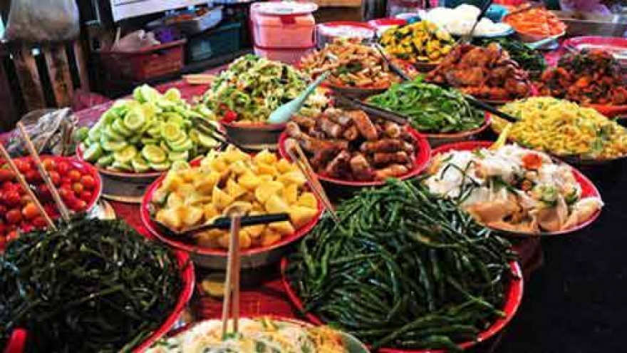 Large vegetarian buffet set for Mar 25 in HCM City