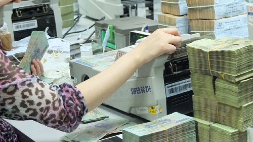 
        Loose monetary policy needed to reduce interest rates
                              
