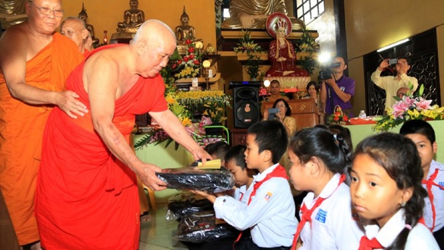 Renowned Vietnamese monk commemorated in Laos