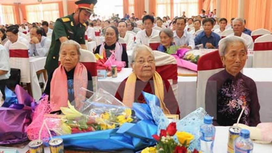 Khanh Hoa: Over 200 women bestowed “Heroic Mother “title