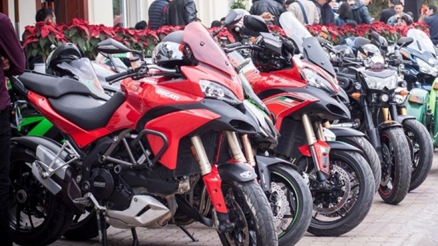 High-engine motorbikes stir domestic market