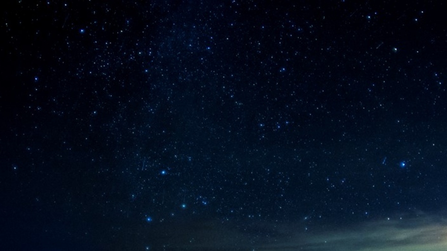 Capturing images of Eta Aquarid meteor shower from Langbiang mountain